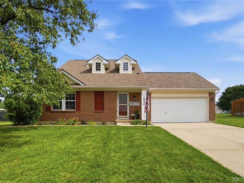 1935 Springwood Drive, Piqua, OH 45356 Photo 8