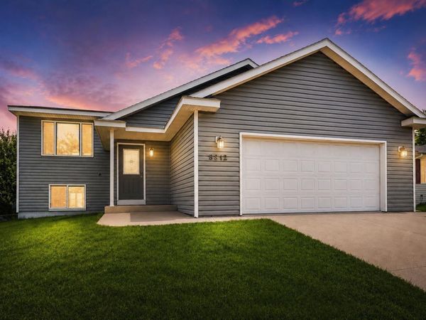 5312 Kingsbury Place NW, Rochester, MN 55901