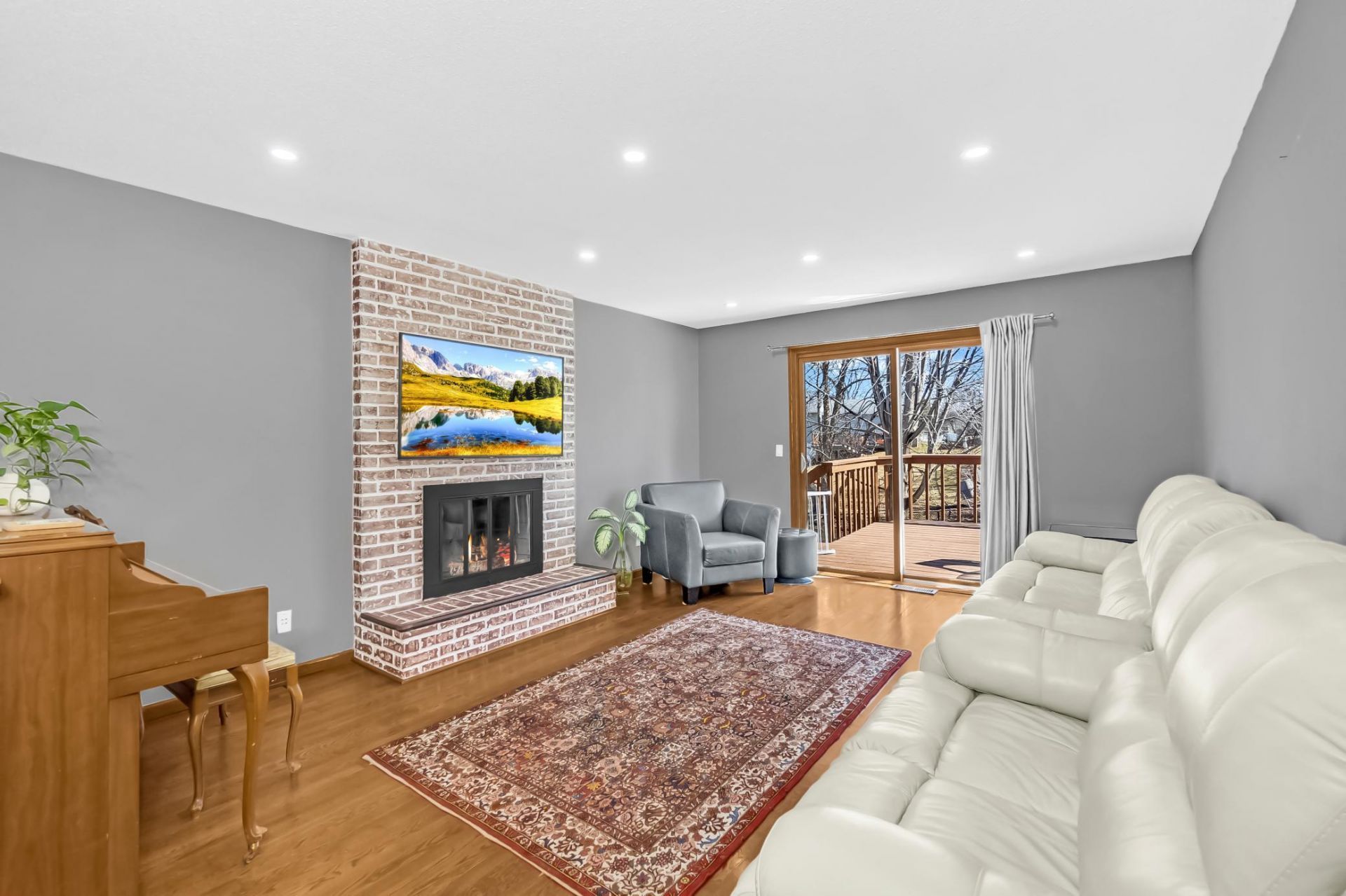 1738 Palisade Circle , Eagan, MN 55122