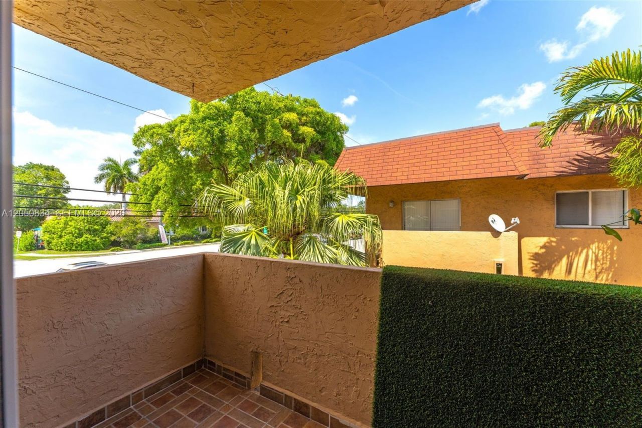 9958 SW 88th St , Unit 522-5, Miami, FL 33176 Photo