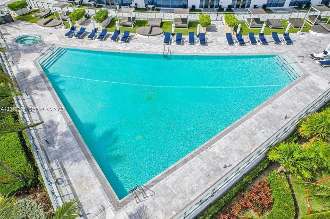 3250 NE 188th St, Unit 608, Aventura, FL 33180 Photo