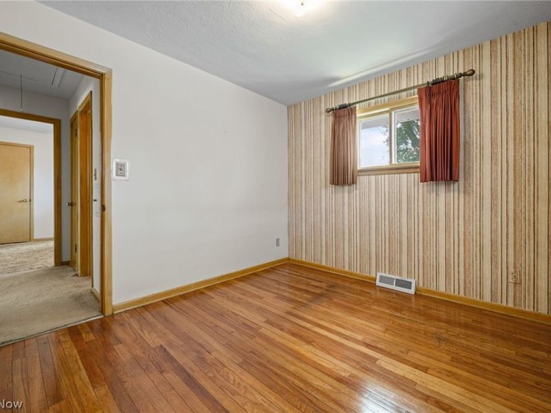 11021 Schwab Drive, Parma, OH 44130 Photo 22