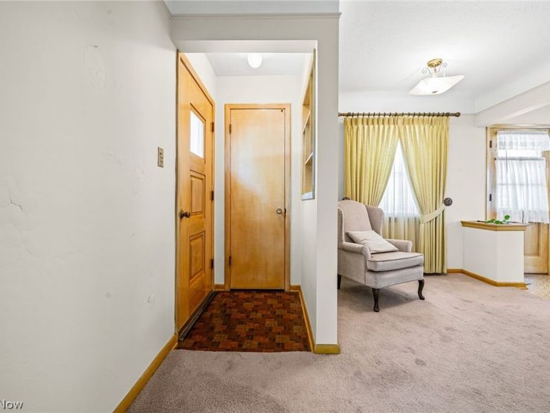 11021 Schwab Drive, Parma, OH 44130 Photo 6