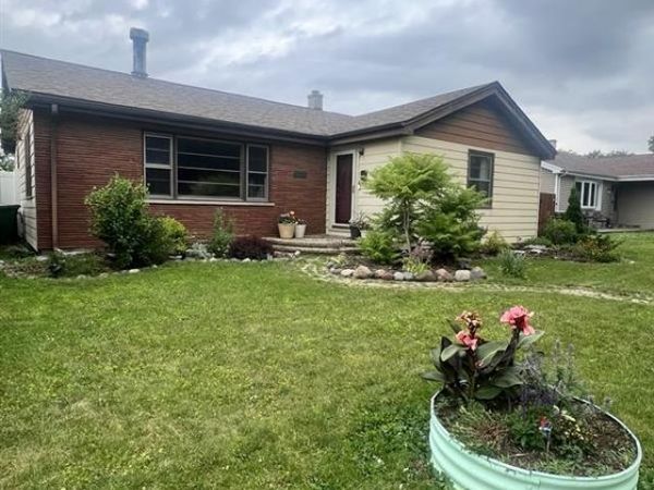 9830 52nd Avenue S, Oak Lawn, IL 60453