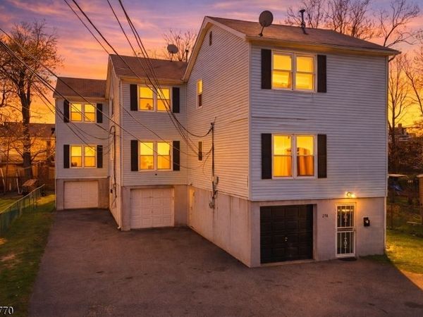 216 New St, Orange, NJ 07050