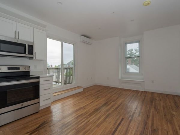 11 Park St, Unit 11, Haverhill, MA 01830
