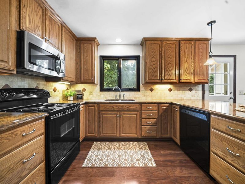 1301 Black Oak, Westerville, OH 43081 Photo 8