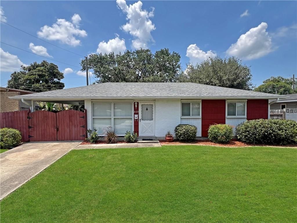 2123 DARTMOUTH Street, Terrytown, LA 70056