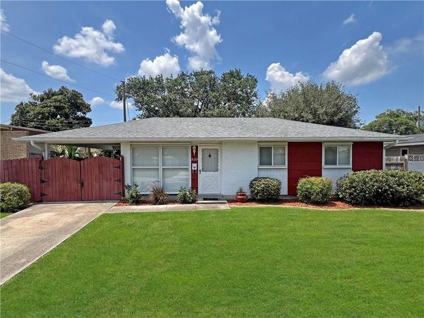 2123 DARTMOUTH Street, Terrytown, LA 70056