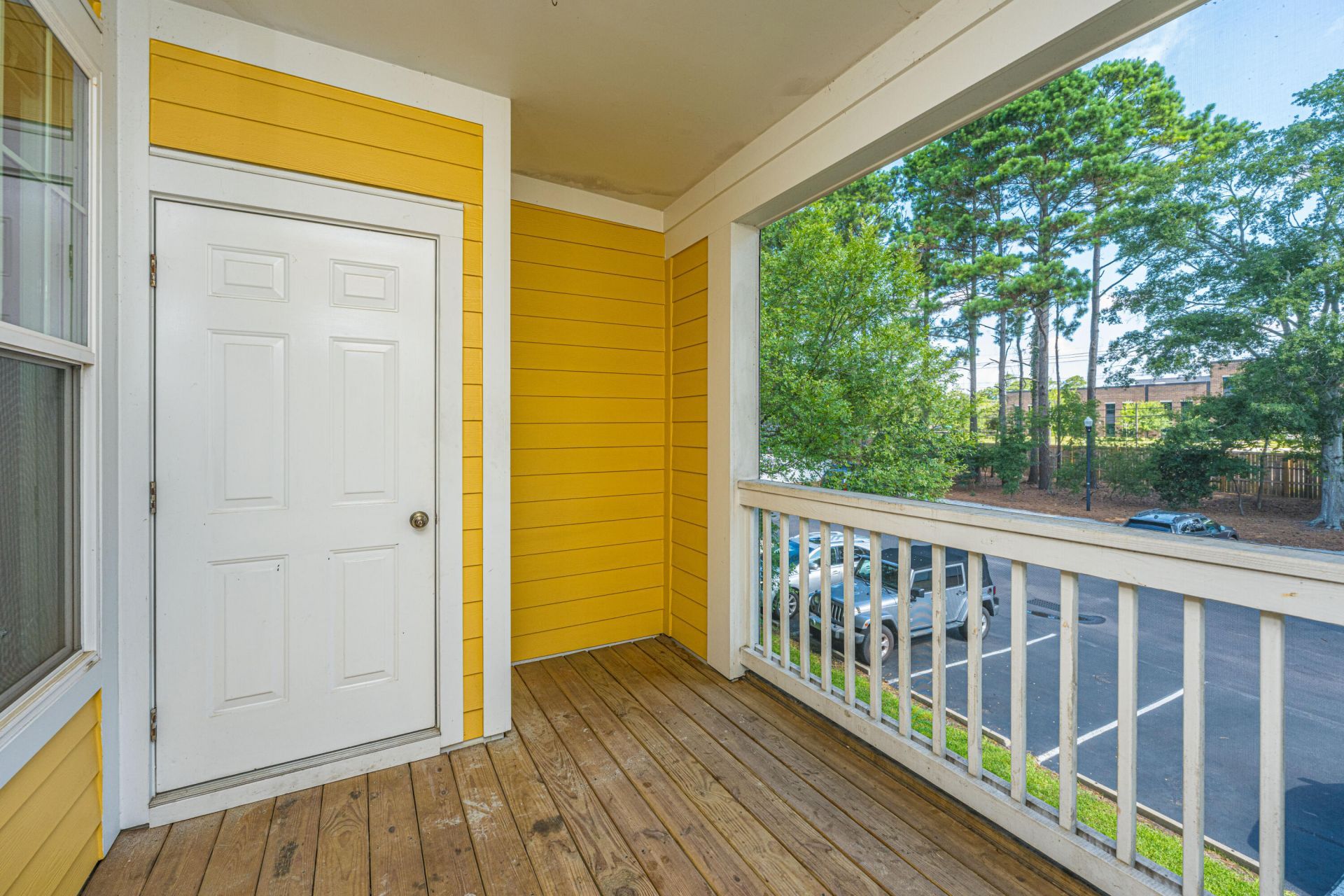 2128 Chatelain Way Photo 27