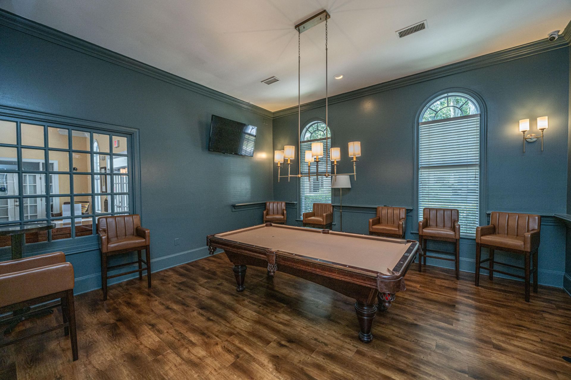 2128 Chatelain Way Photo 45