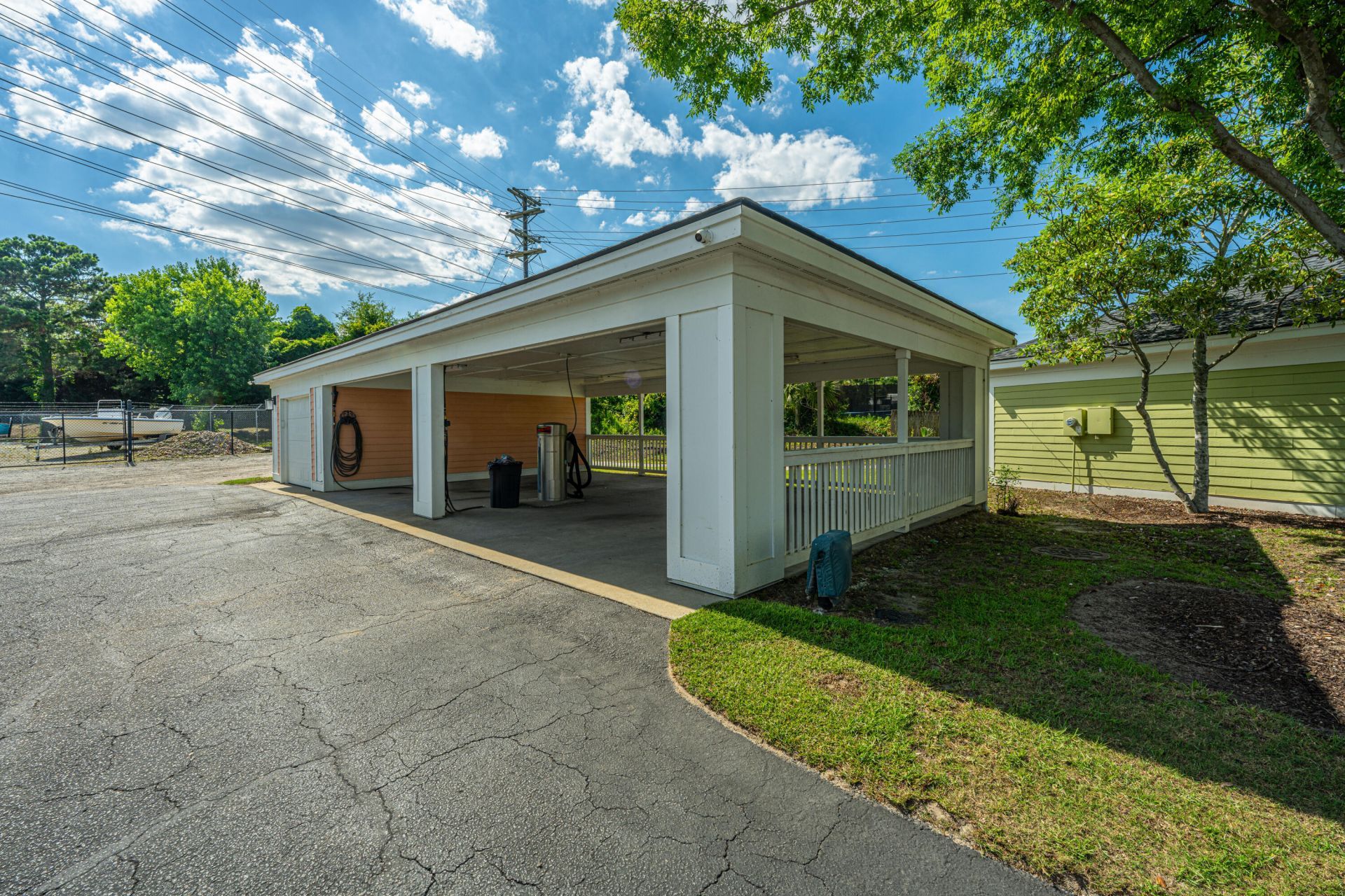 2128 Chatelain Way Photo 69