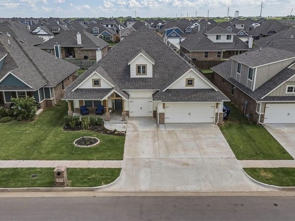 9312 NW 118th Street, Yukon, OK 73099