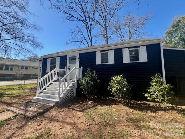 922 Ambassador Street , Charlotte, NC 28208