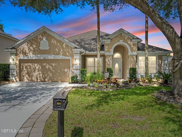 8812 BRIGHTON HILL Circle E, Jacksonville, FL 32256