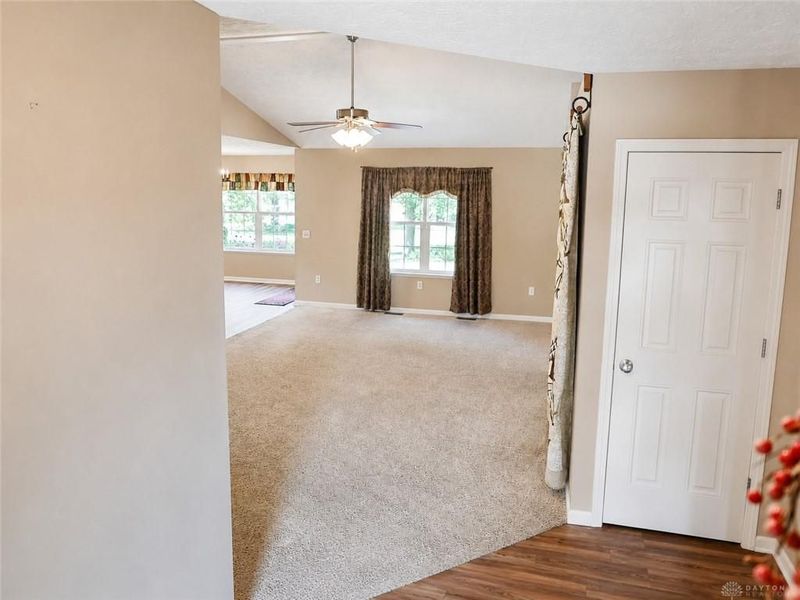 638 Willow Point Court, Troy, OH 45373 Photo 4
