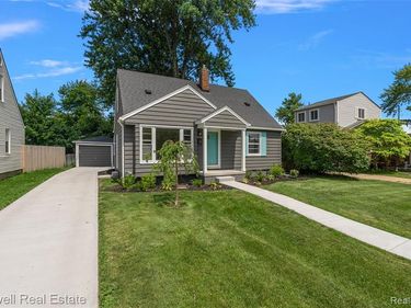 3132 Parker Drive, Royal Oak, MI 48073