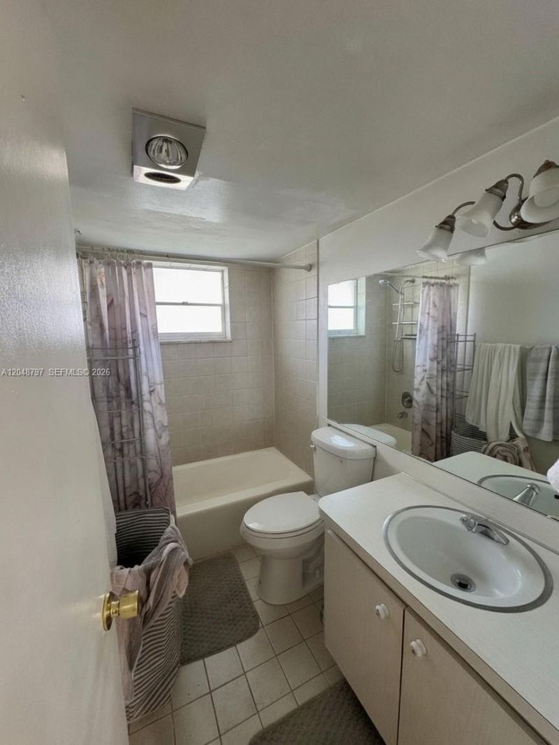 950 Hillcrest Dr, Unit 109, Hollywood, FL 33021 Photo