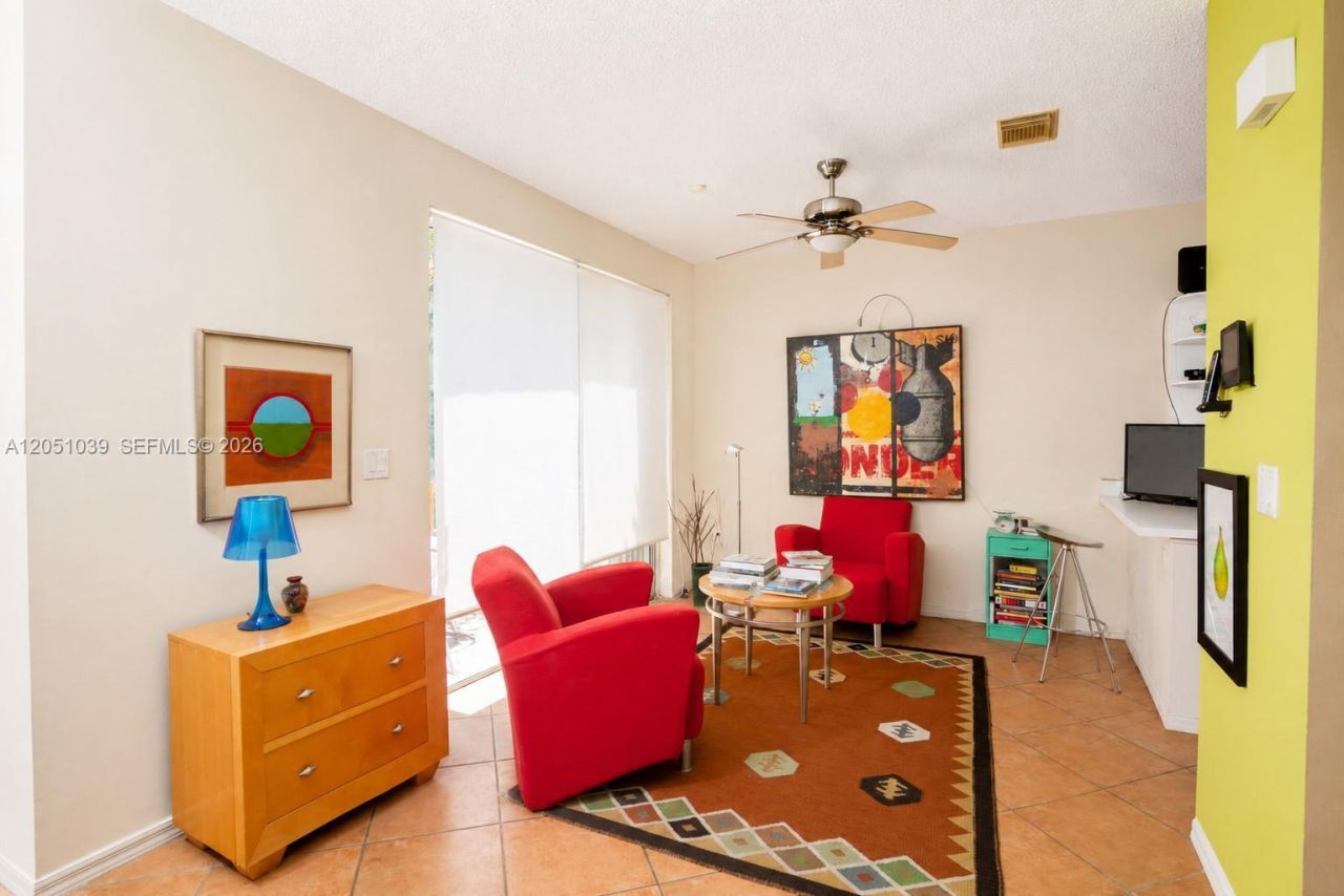 1115 Weeping Willow Way , Hollywood, FL 33019 Photo
