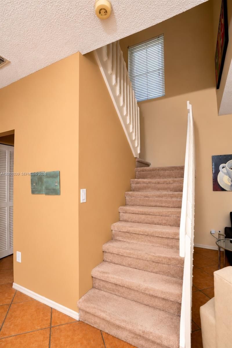 1115 Weeping Willow Way , Hollywood, FL 33019 Photo