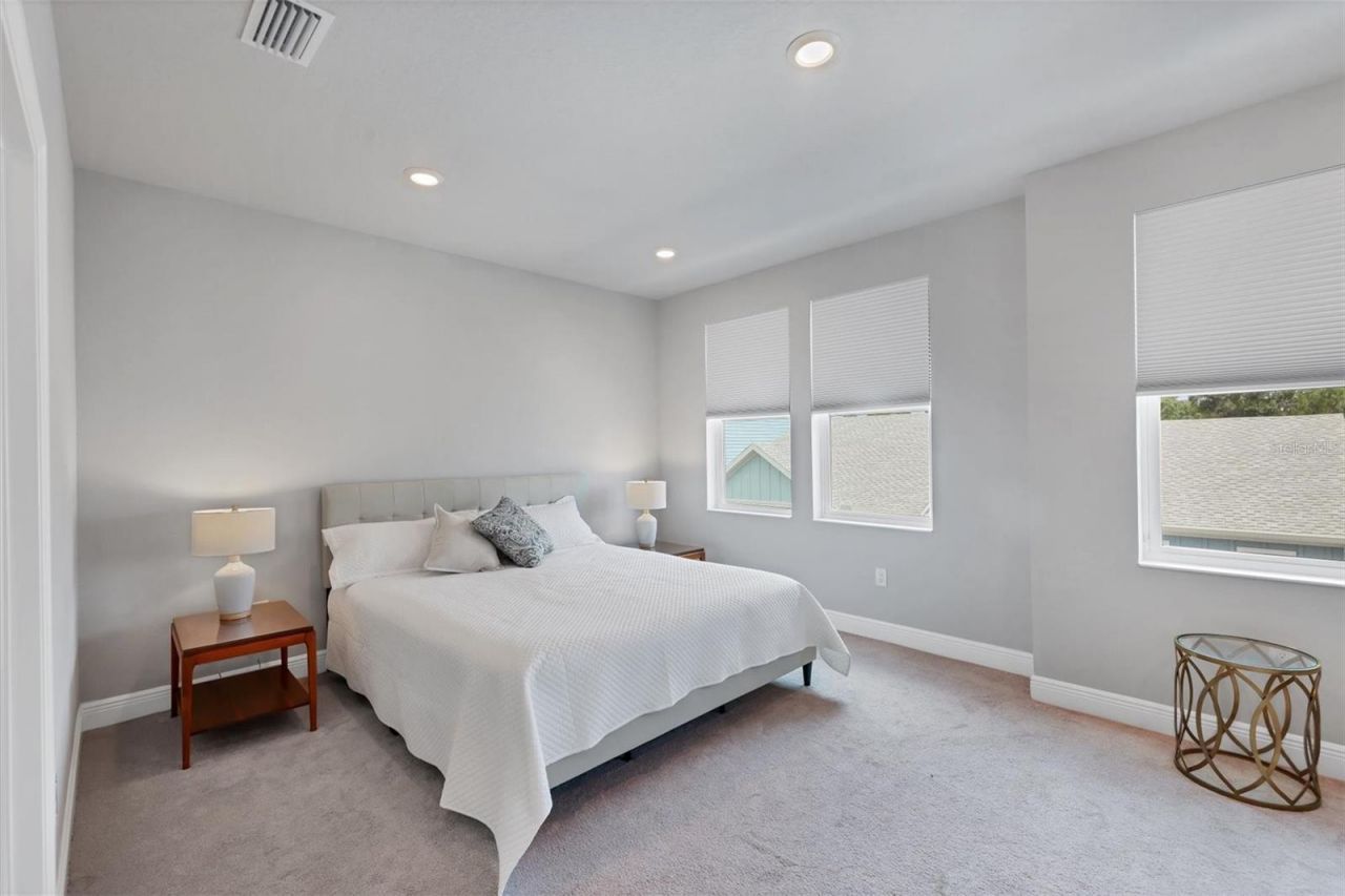 2329 Lindstrom Street , Sarasota, FL 34236 Photo
