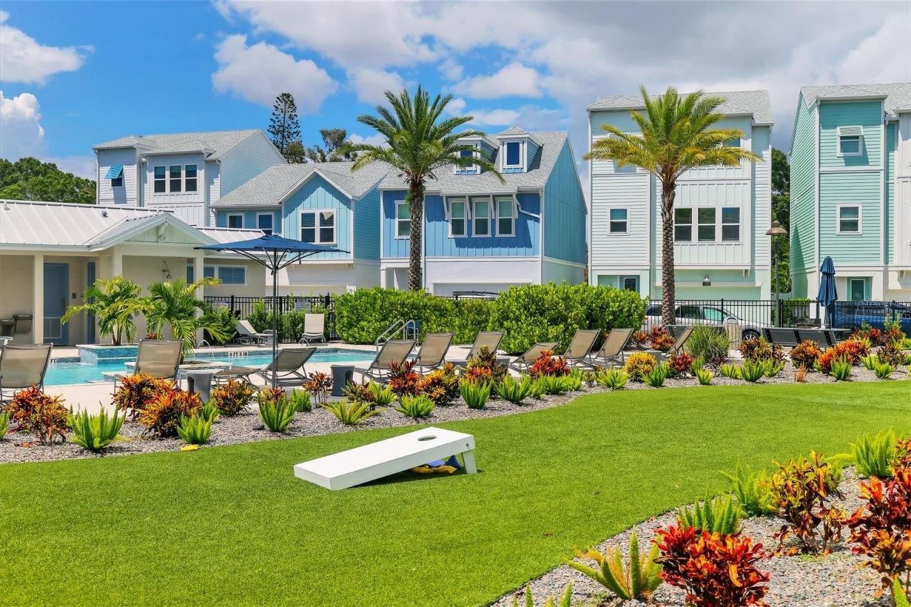 2329 Lindstrom Street , Sarasota, FL 34236 Photo