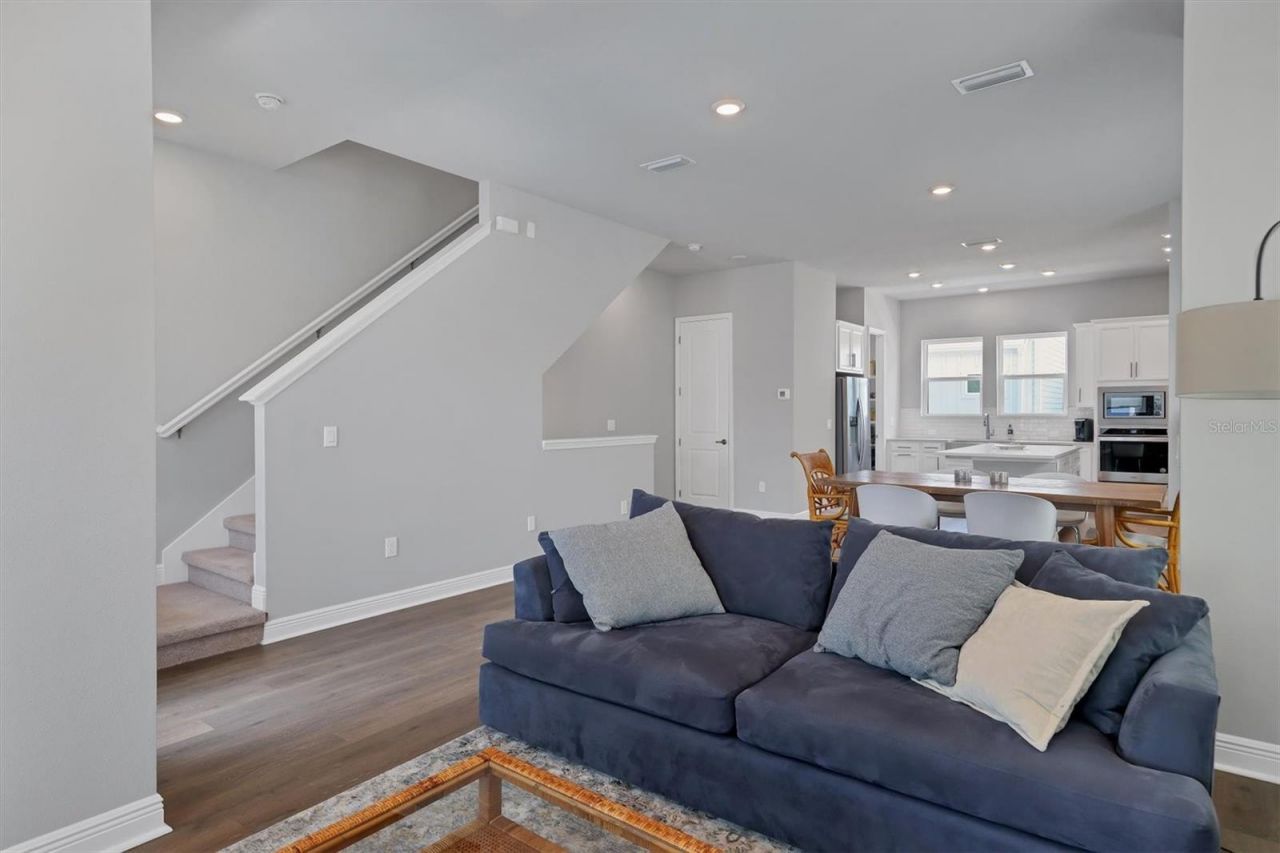2329 Lindstrom Street , Sarasota, FL 34236 Photo