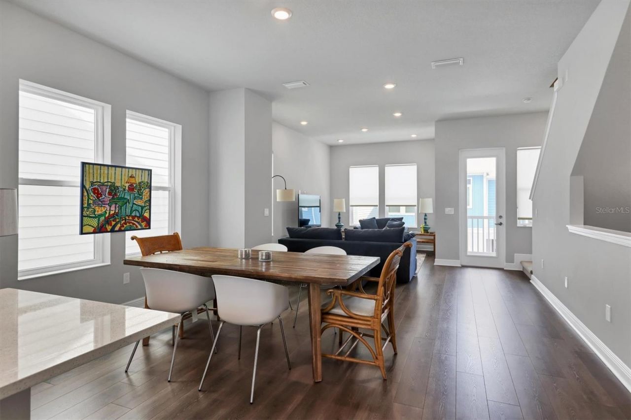 2329 Lindstrom Street , Sarasota, FL 34236 Photo