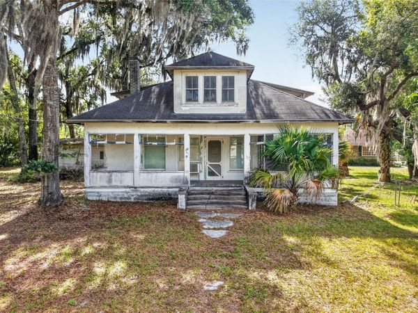 316 N HIGHLAND STREET , MOUNT DORA, FL 32757