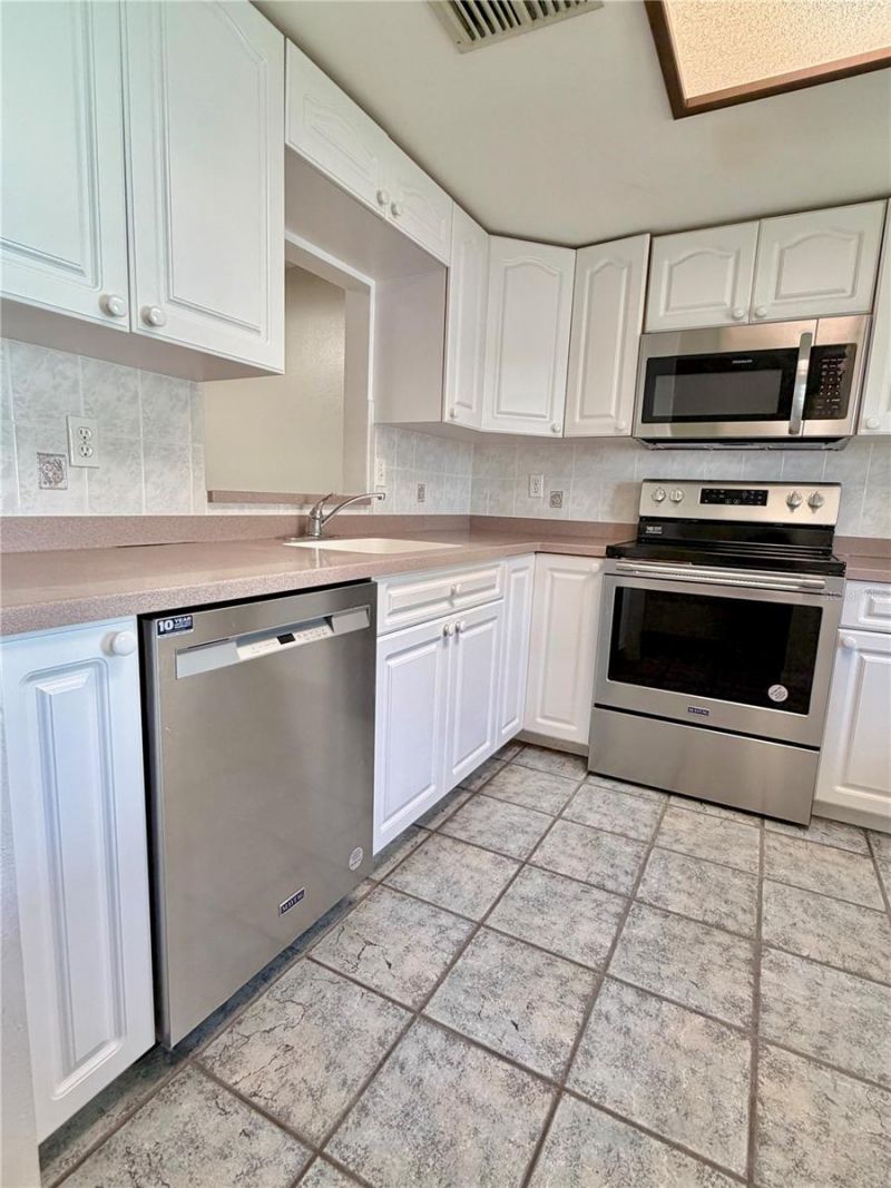 7632 Bayhill Court , New Port Richey, FL 34654 Photo