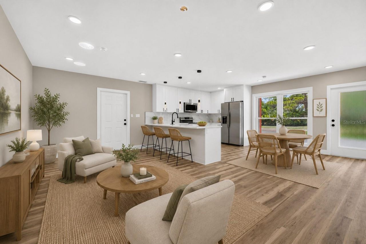 1524 Carson Circle Ne, Saint Petersburg, FL 33703 Photo