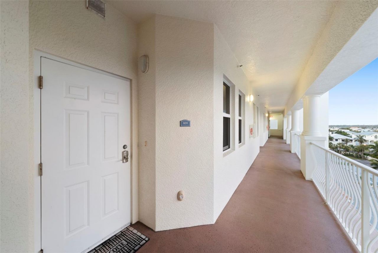17717 Gulf Boulevard, Unit 604, Redington Shores, FL 33708 Photo