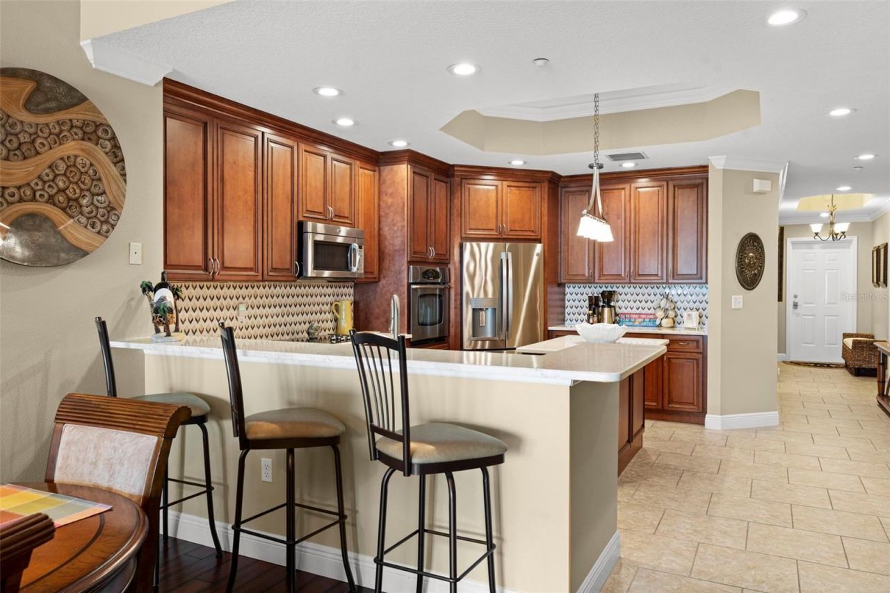 17717 Gulf Boulevard, Unit 604, Redington Shores, FL 33708 Photo