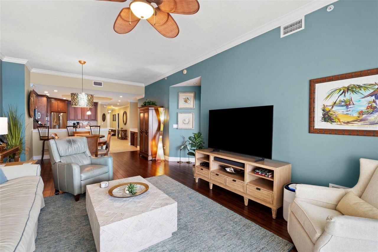 17717 Gulf Boulevard, Unit 604, Redington Shores, FL 33708 Photo