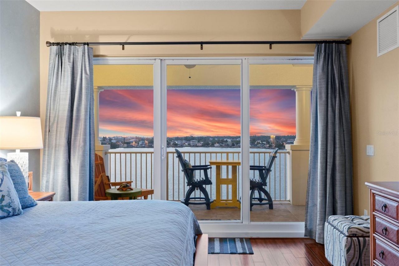 17717 Gulf Boulevard, Unit 604, Redington Shores, FL 33708 Photo
