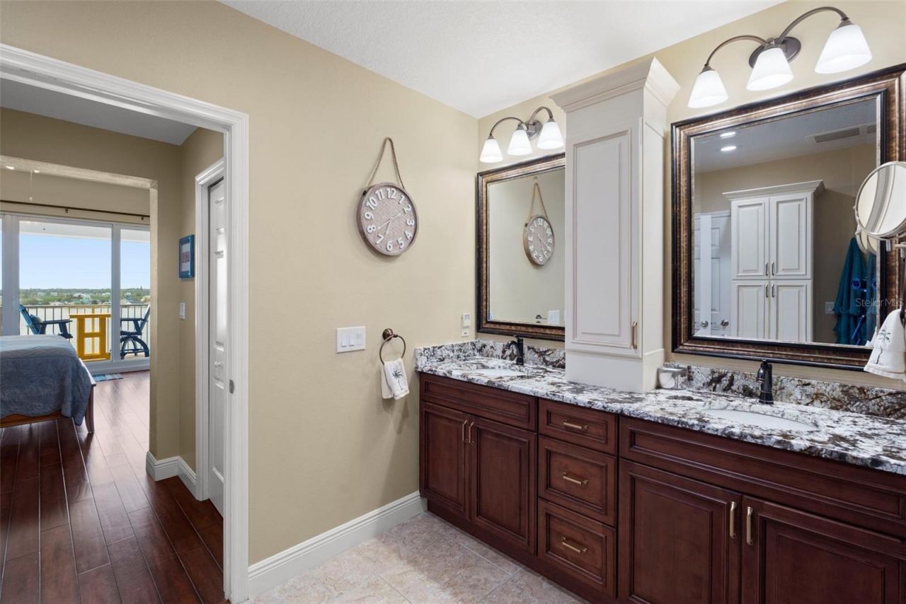 17717 Gulf Boulevard, Unit 604, Redington Shores, FL 33708 Photo