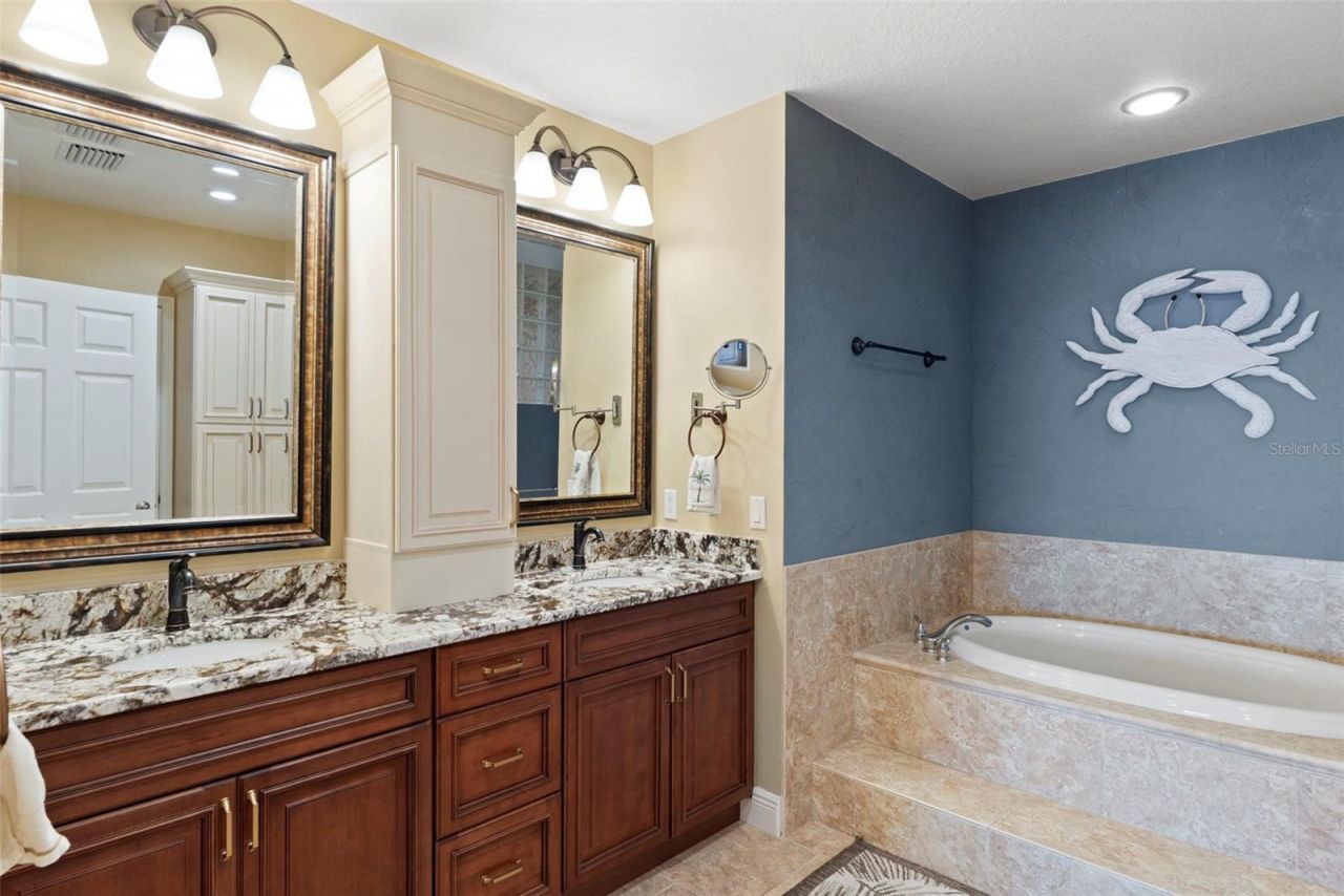 17717 Gulf Boulevard, Unit 604, Redington Shores, FL 33708 Photo