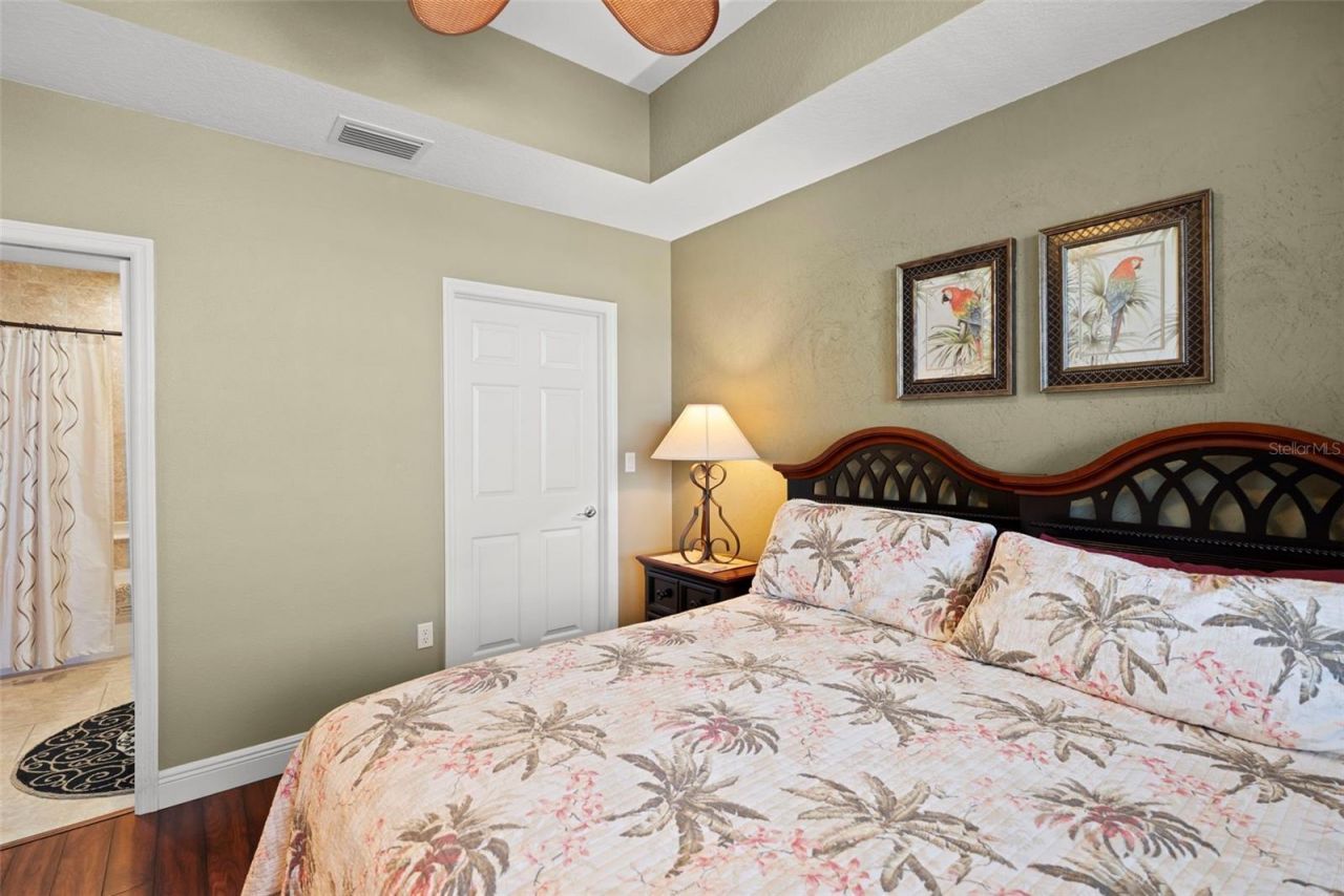 17717 Gulf Boulevard, Unit 604, Redington Shores, FL 33708 Photo