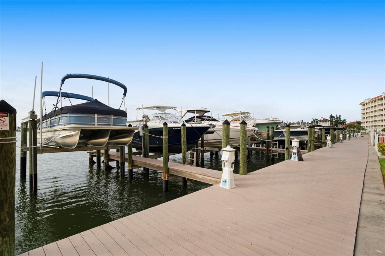17717 Gulf Boulevard, Unit 604, Redington Shores, FL 33708 Photo