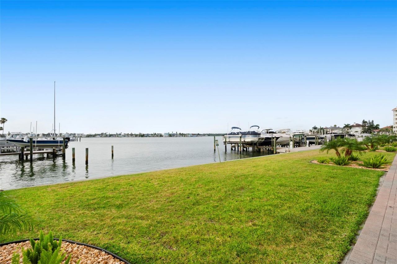 17717 Gulf Boulevard, Unit 604, Redington Shores, FL 33708 Photo