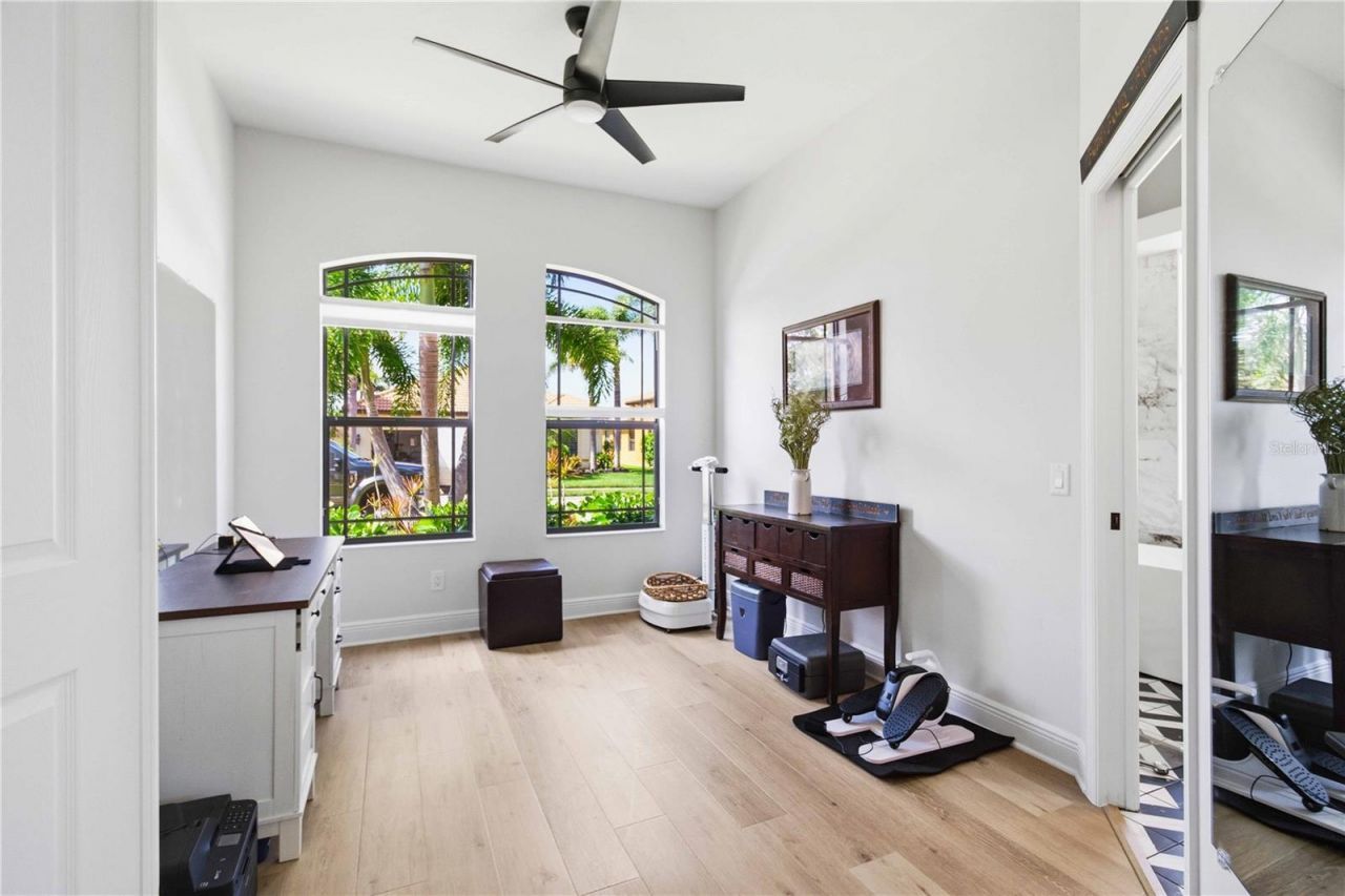 8051 36th Street Circle E, Sarasota, FL 34243 Photo