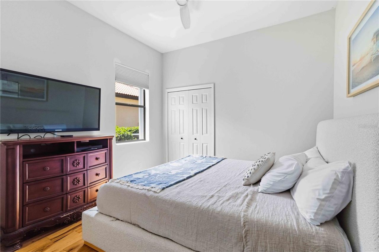 8051 36th Street Circle E, Sarasota, FL 34243 Photo
