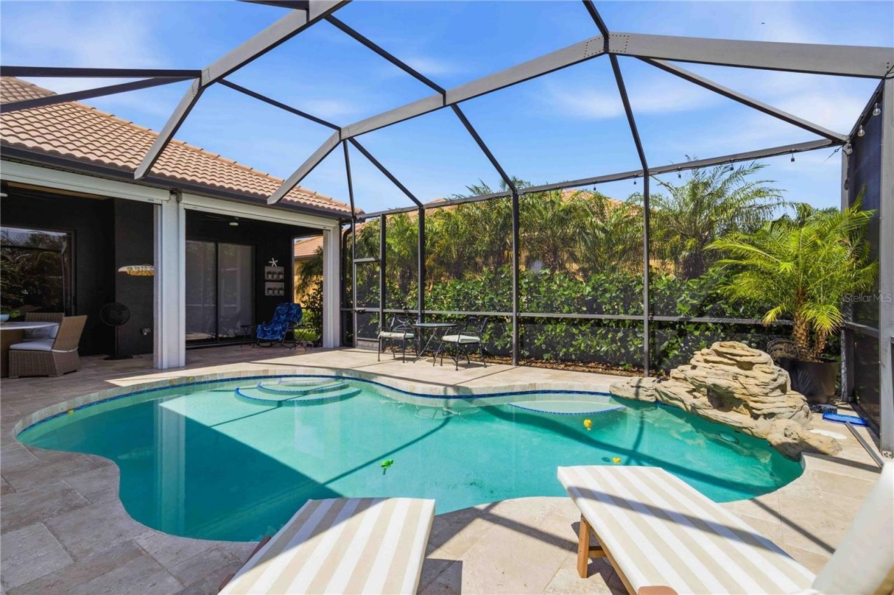8051 36th Street Circle E, Sarasota, FL 34243 Photo