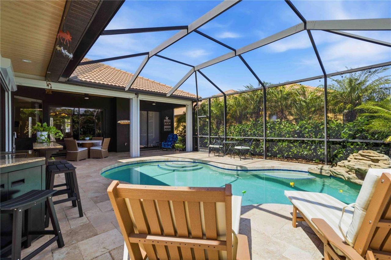 8051 36th Street Circle E, Sarasota, FL 34243 Photo