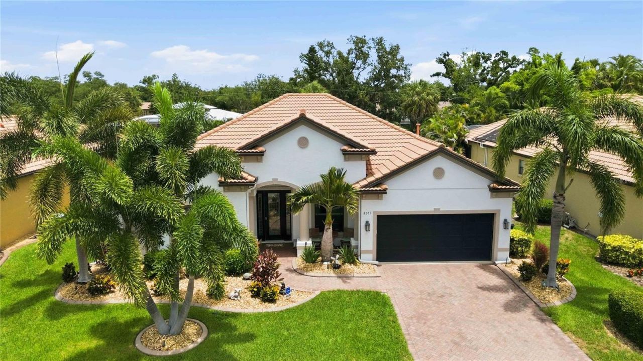 8051 36th Street Circle E, Sarasota, FL 34243 Photo