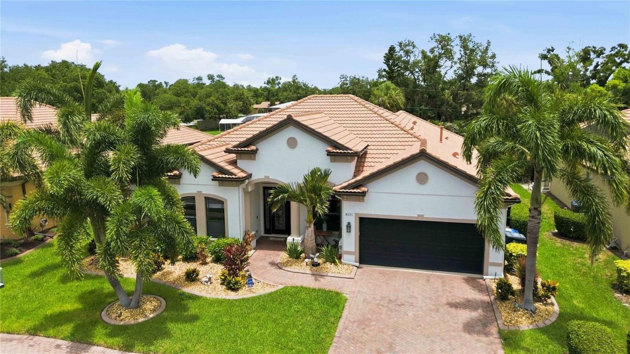 8051 36th Street Circle E, Sarasota, FL 34243 Photo