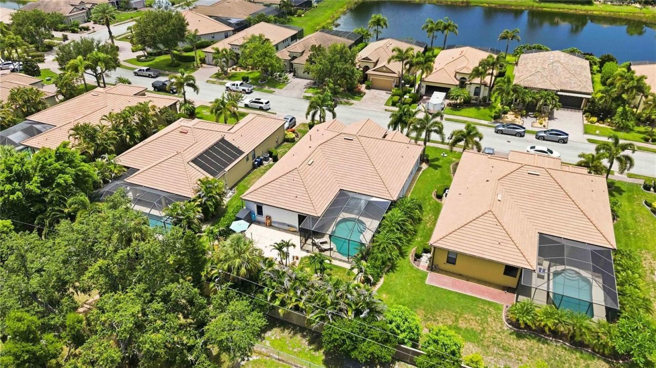 8051 36th Street Circle E, Sarasota, FL 34243 Photo
