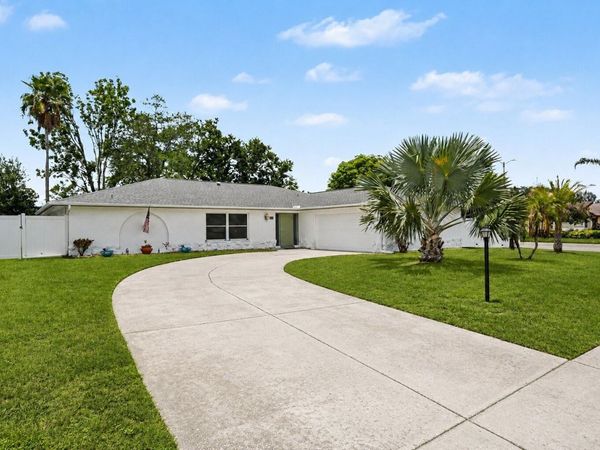 1501 NEW BEDFORD DRIVE , SUN CITY CENTER, FL 33573