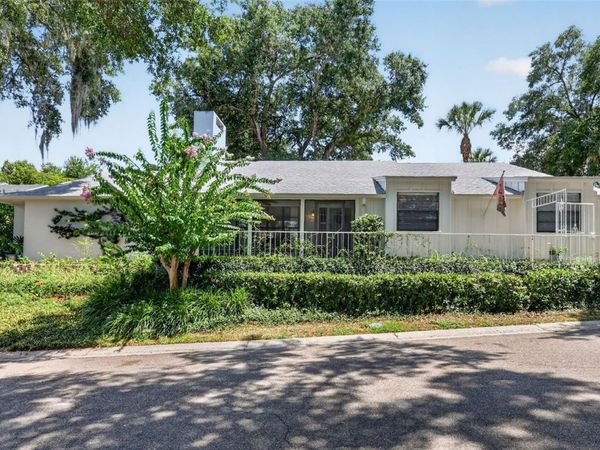 21 TOWNHILL DRIVE , EUSTIS, FL 32726