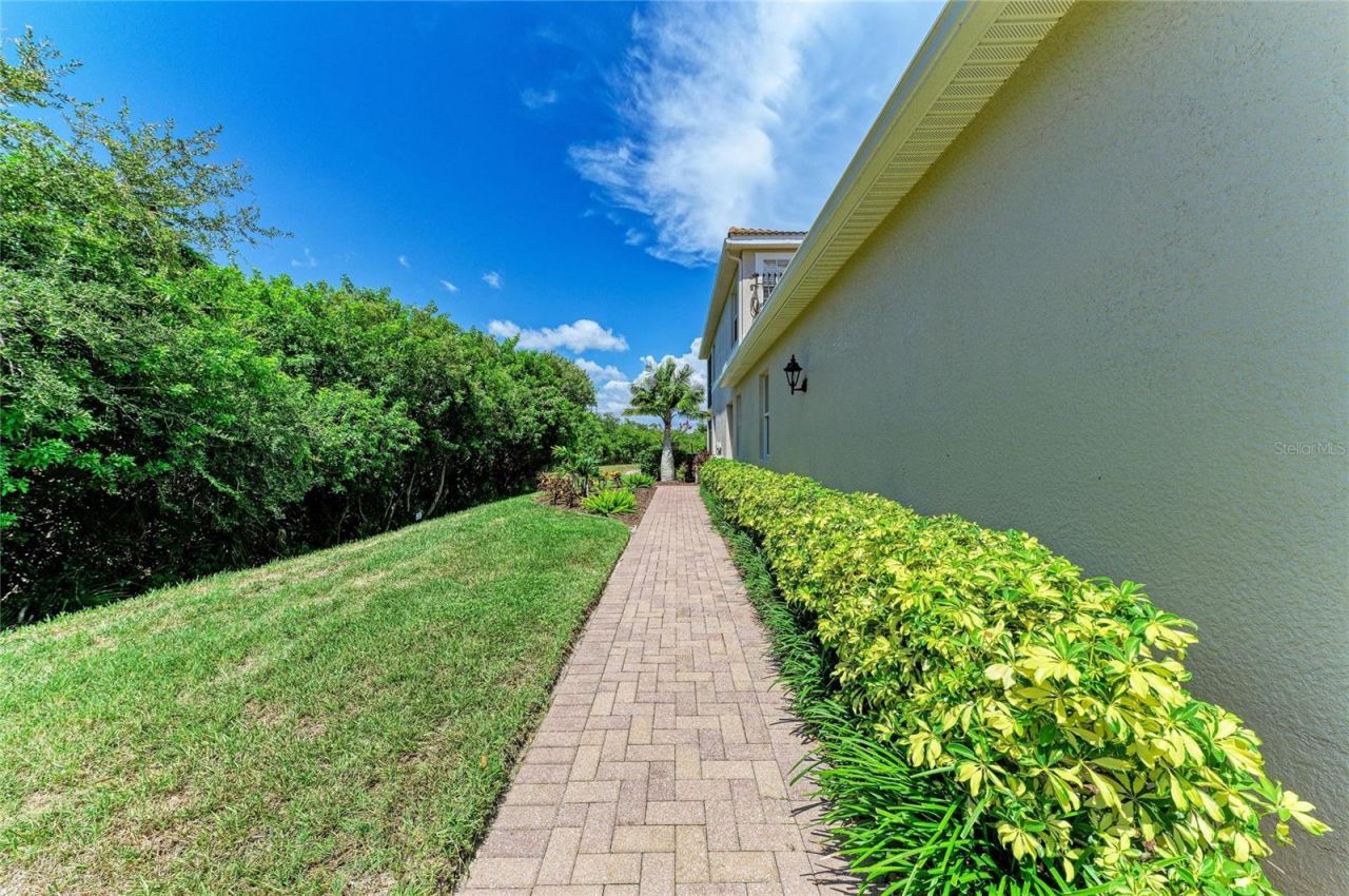 419 Winding Brook Lane , Unit 101, Bradenton, FL 34212 Photo